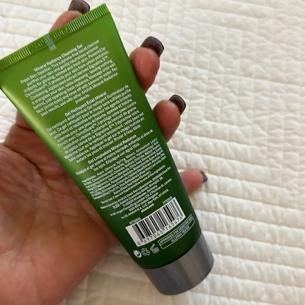 AHAVA Mineral Radiance Cleansing Gel
